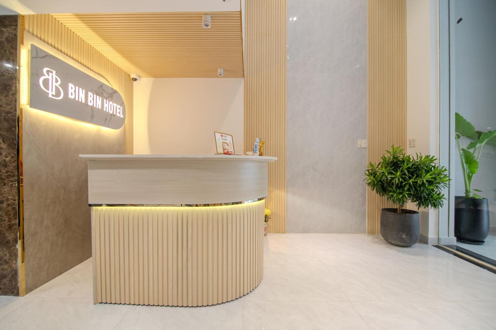 บิน บิน โฮเต็ล 6 - ใกล้ Secc D7 Hotel โฮจิมินห์ซิตี้ ภายนอก รูปภาพ